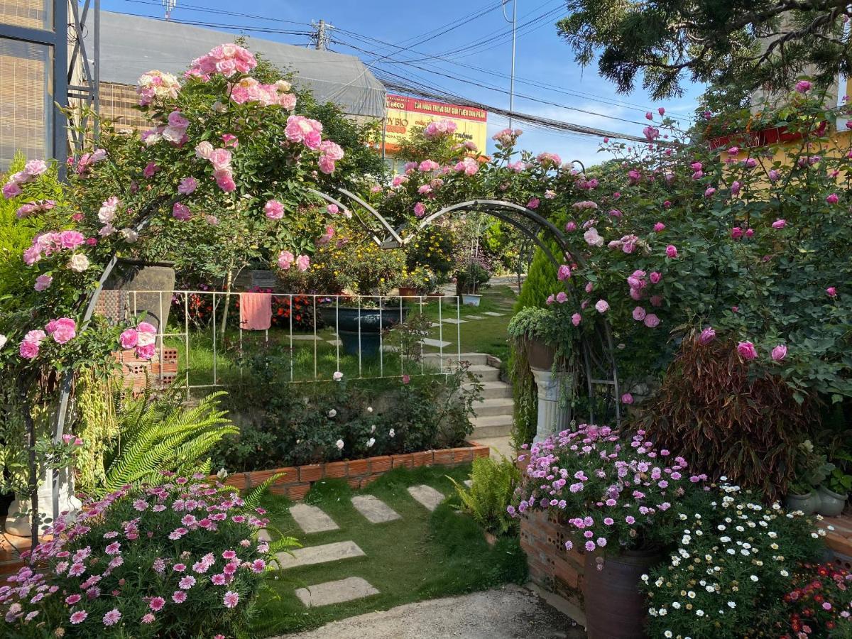 Homestay Khu Vuon Hoang Gia Đà Lạt Exterior foto